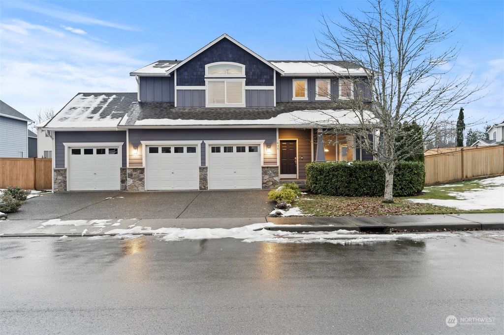 Photo of 454 Rosario Place NE, Renton, WA 98059 (MLS # 2019654)