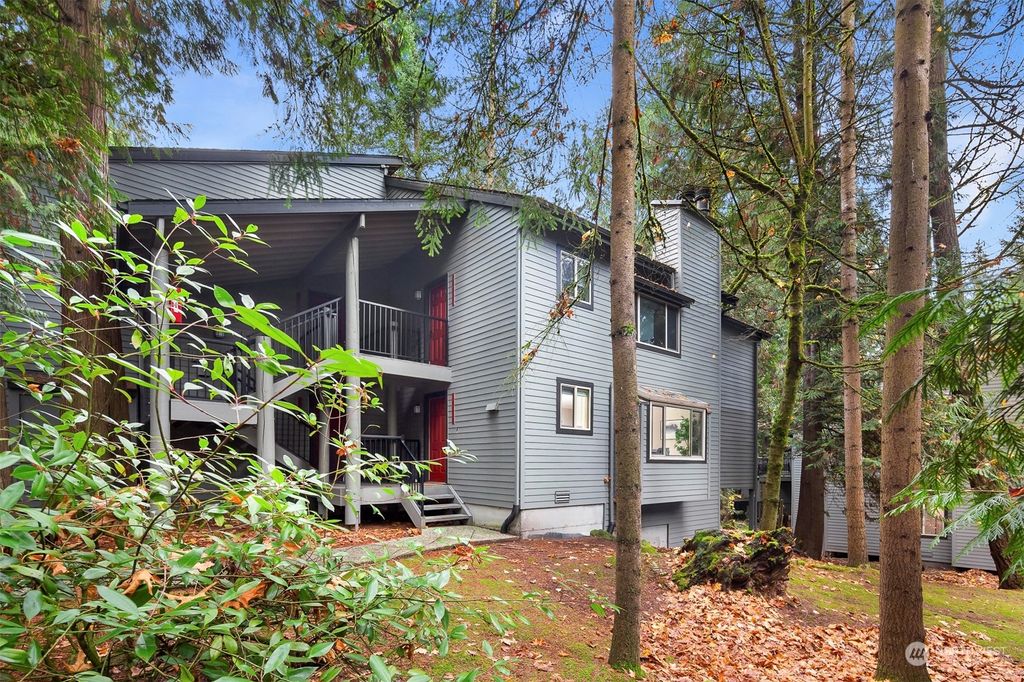 Photo of 14638 NE 80th Place #B33, Redmond, WA 98052 (MLS # 2182723)