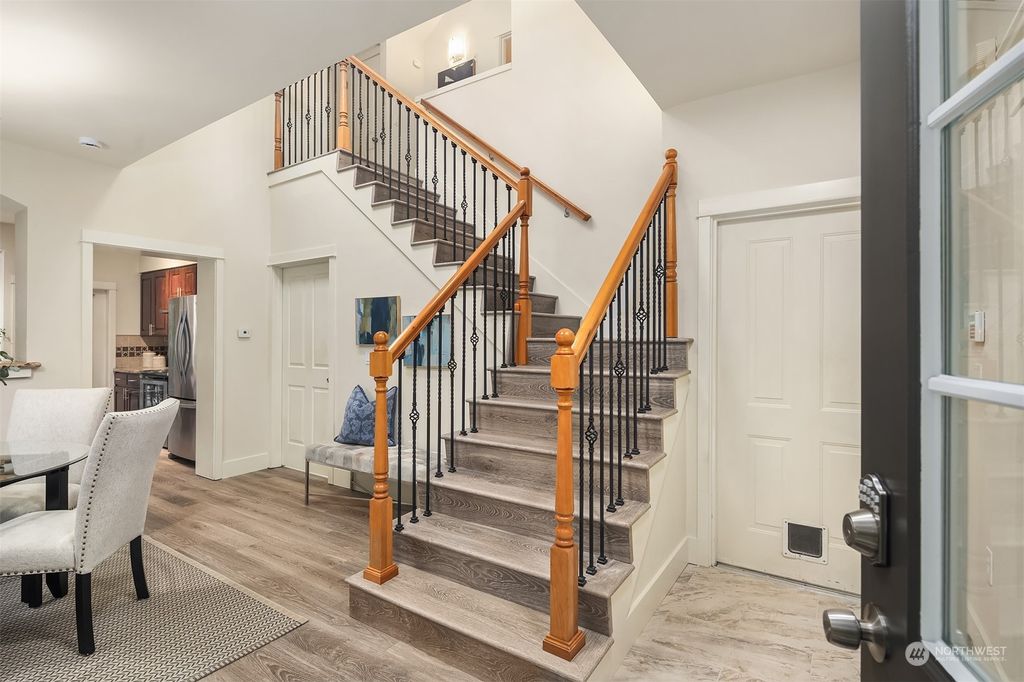 Photo of 18223 NE 95th Way #101, Redmond, WA 98052 (MLS # 2308112)
