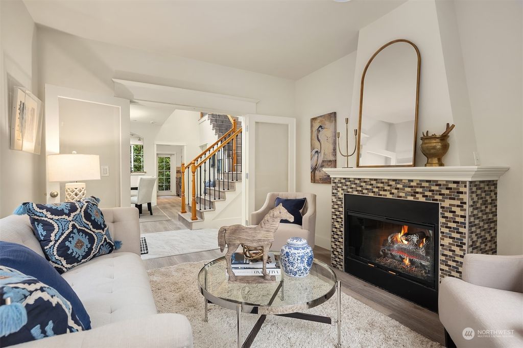 Photo of 18223 NE 95th Way #101, Redmond, WA 98052 (MLS # 2308112)