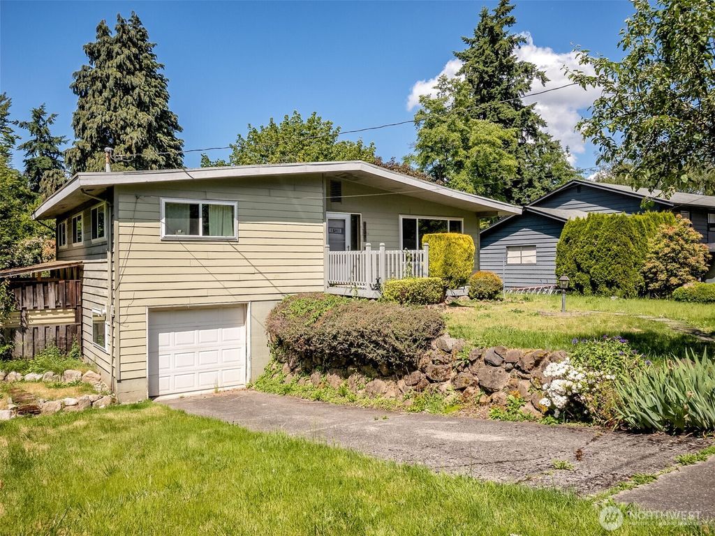 Photo of 2134 SW 339th Street, Federal Way, WA 98023 (MLS # 2386919)