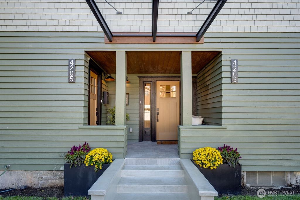 Photo of 4205 5th Avenue NW, Seattle, WA 98107 (MLS # 2465631)