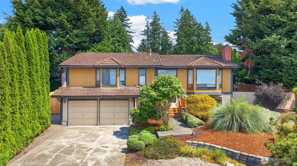 Photo of 16231 SE 178th Street, Renton, WA 98058 (MLS # 2570628)