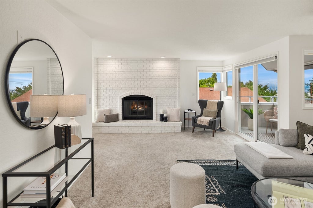 Photo of 2115 California Avenue SW #402, Seattle, WA 98116 (MLS # 2565924)