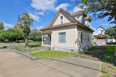 Photo of 401 K Street, Hoquiam, WA 98550 (MLS # 2433997)