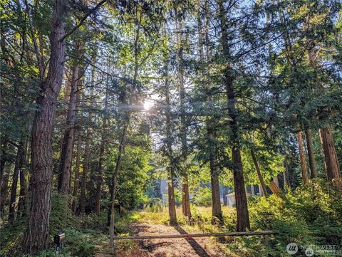 Photo of 168 Tyee Drive, Point Roberts, WA 98281 (MLS # 2508620)