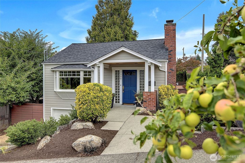 Photo of 2900 W Newton Street, Seattle, WA 98199 (MLS # 2430569)