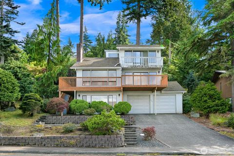 Photo of 214 Bayside Road, Bellingham, WA 98225 (MLS # 2430057)