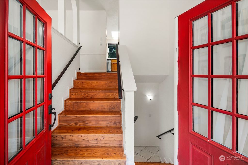 Photo of 16731 Snohomish Avenue, Snohomish, WA 98296 (MLS # 2275323)