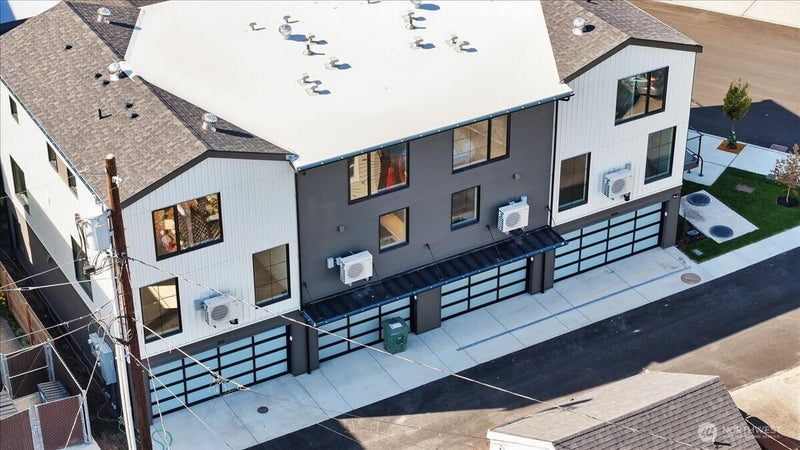 308 Daley Street