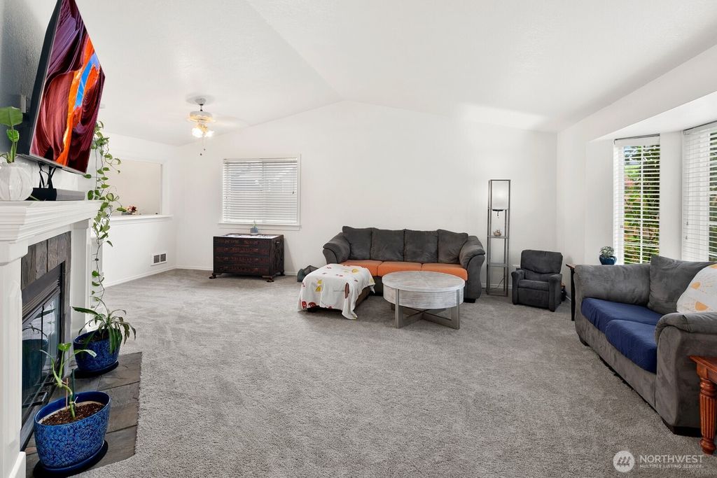 Photo of 1016 102nd Drive SE, Lake Stevens, WA 98258 (MLS # 2506625)