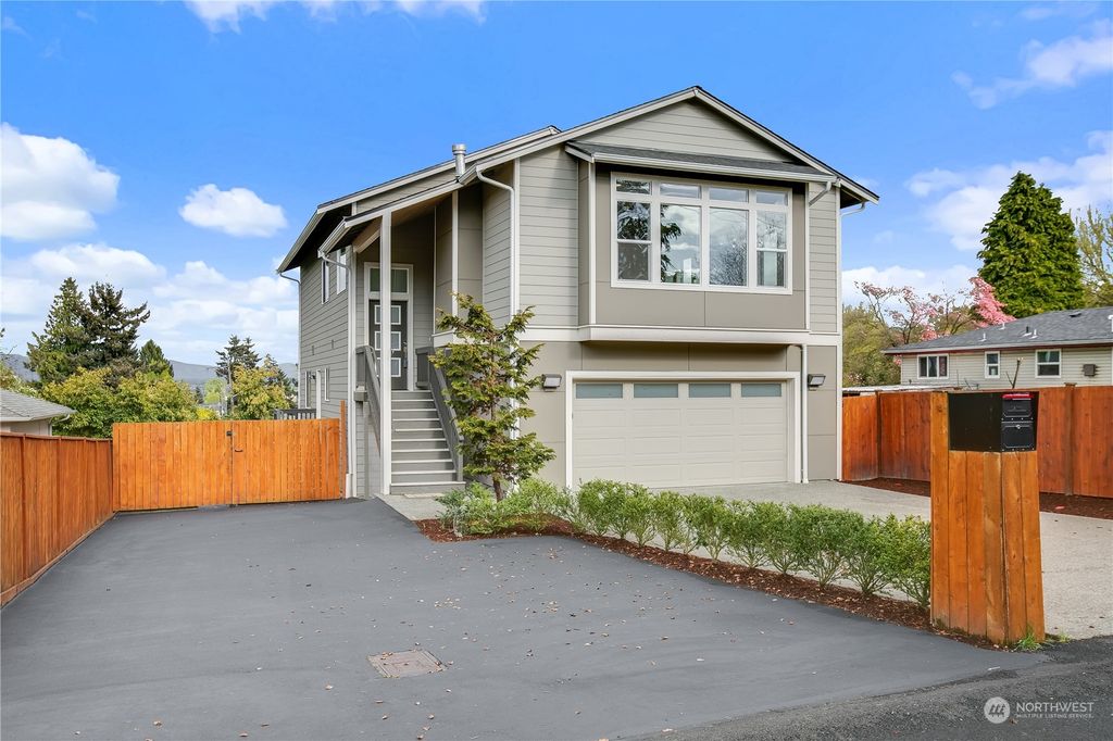 Photo of 14066 35th Avenue S, Tukwila, WA 98168 (MLS # 2224924)