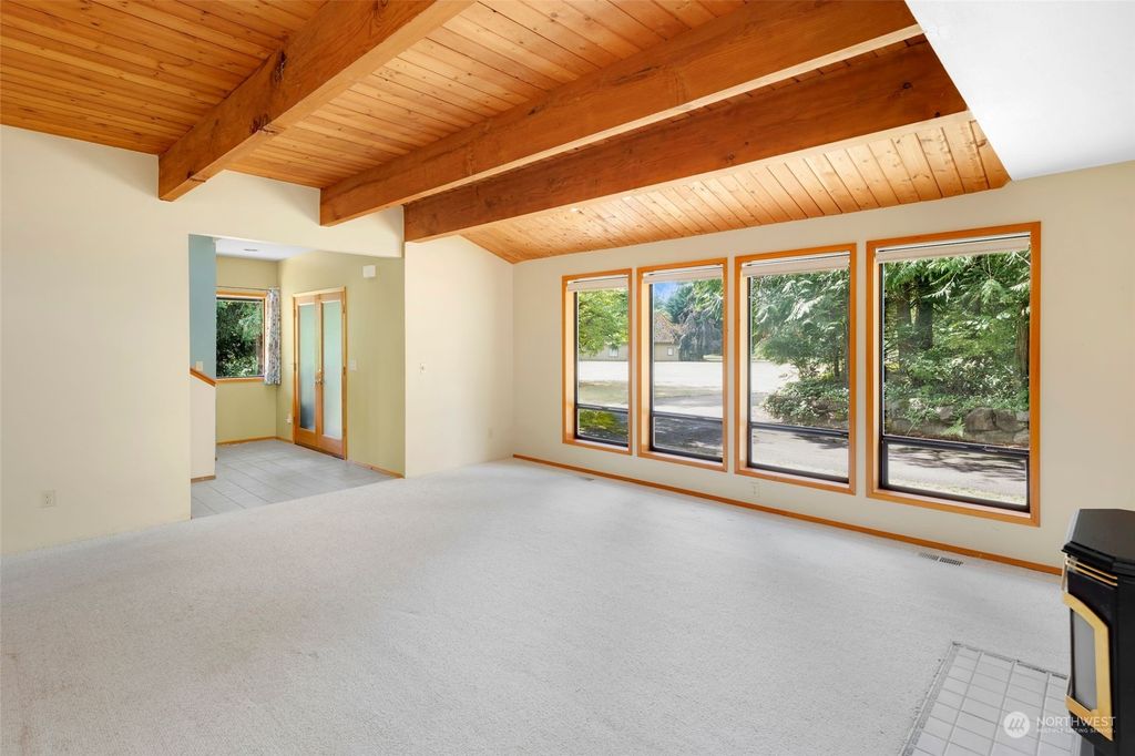 Photo of 17302 270th Avenue SE, Issaquah, WA 98027 (MLS # 2295825)