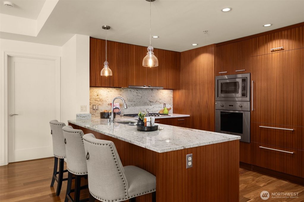 Photo of 500 106th Avenue NE #603, Bellevue, WA 98004 (MLS # 2495777)