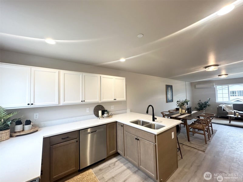 1737 Sunup Loop