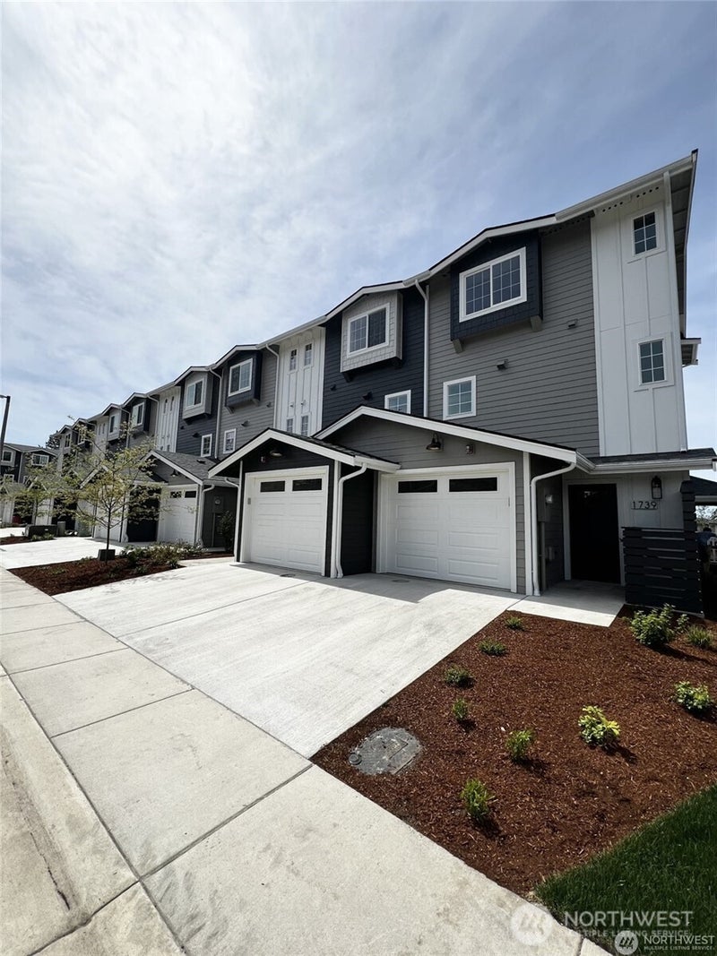 1737 Sunup Loop
