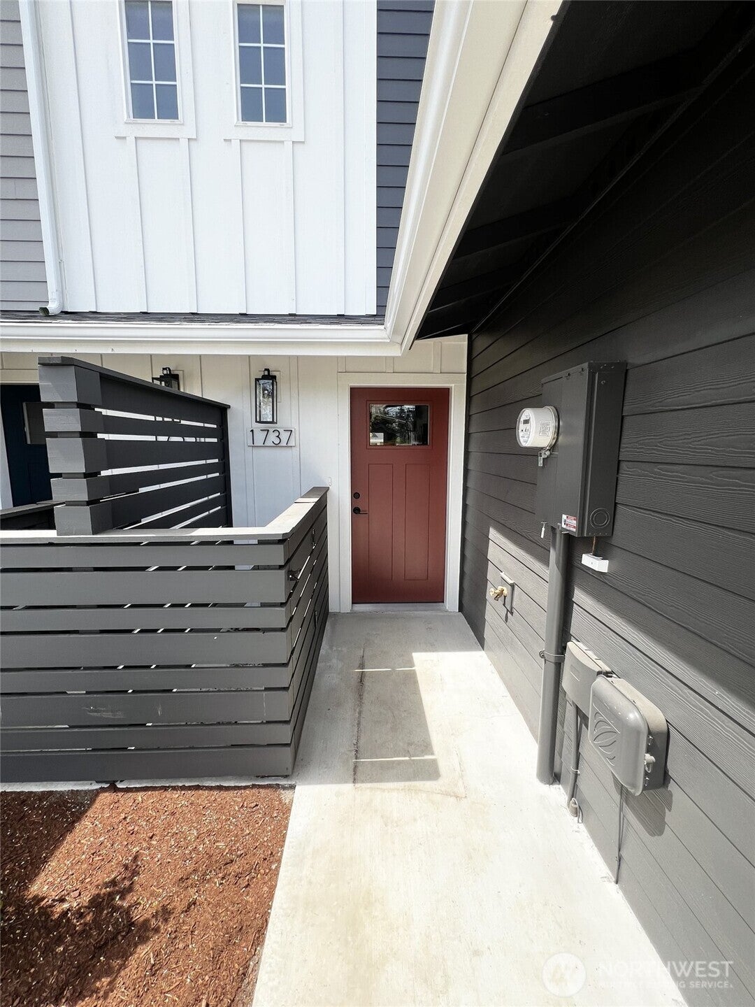1737 Sunup Loop