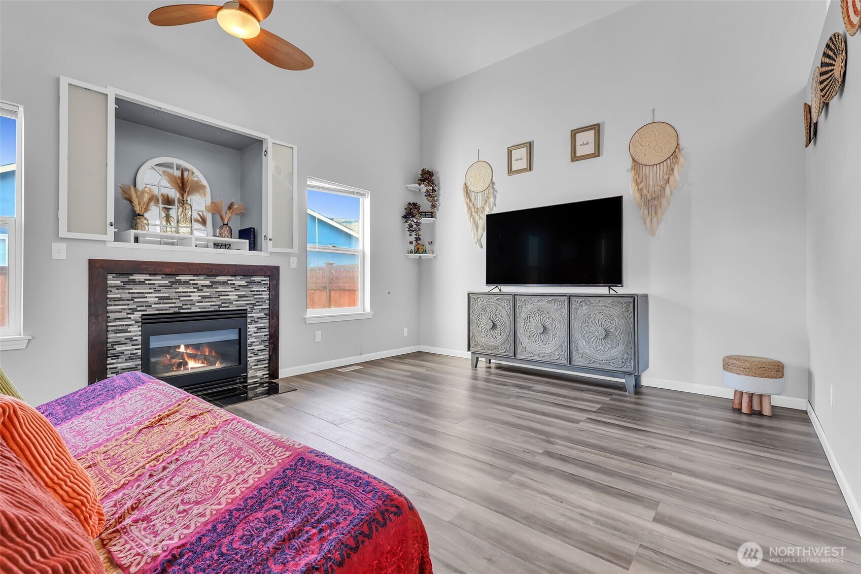 1409 9th Avenue Ct SE