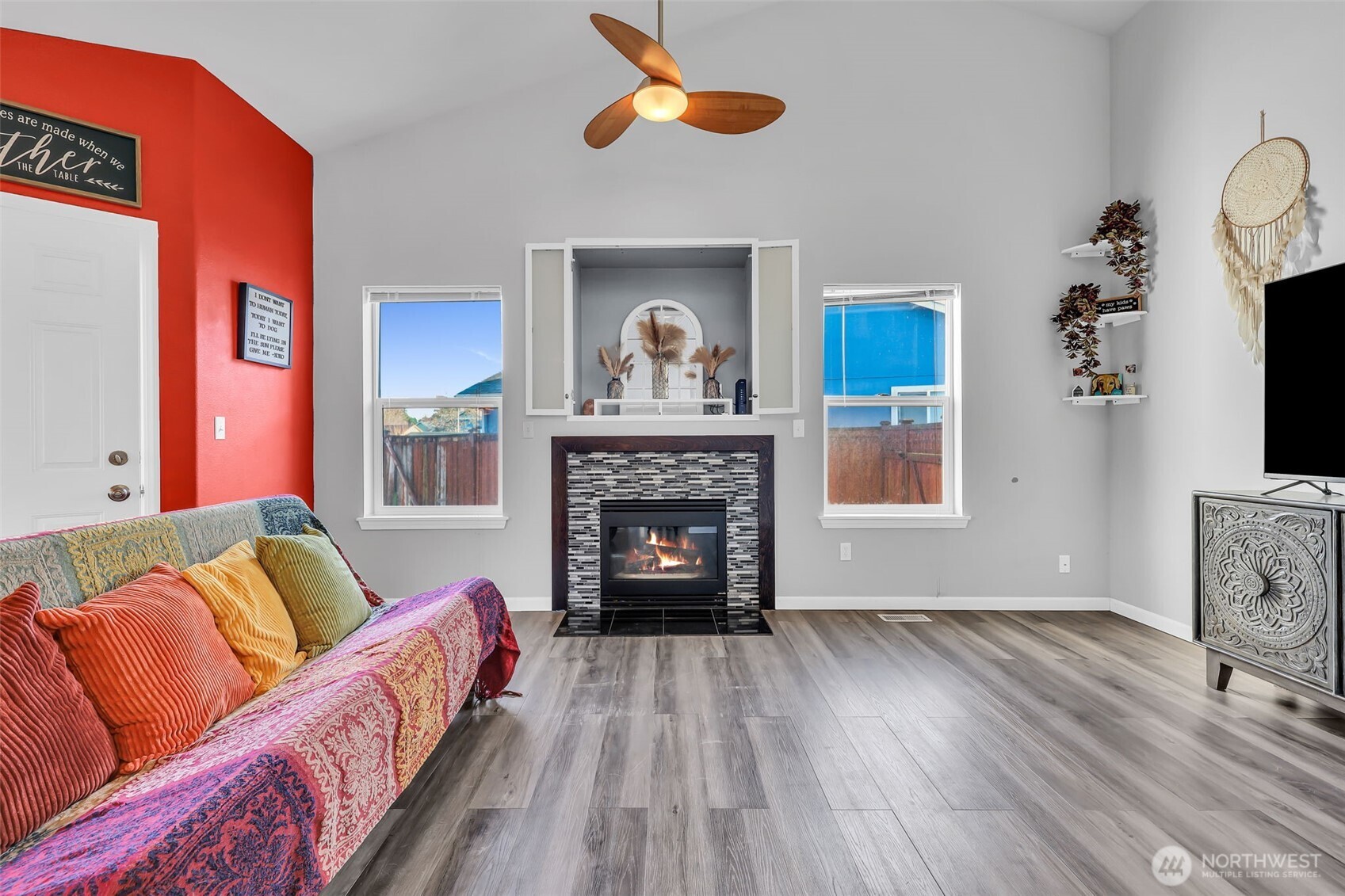 1409 9th Avenue Ct SE