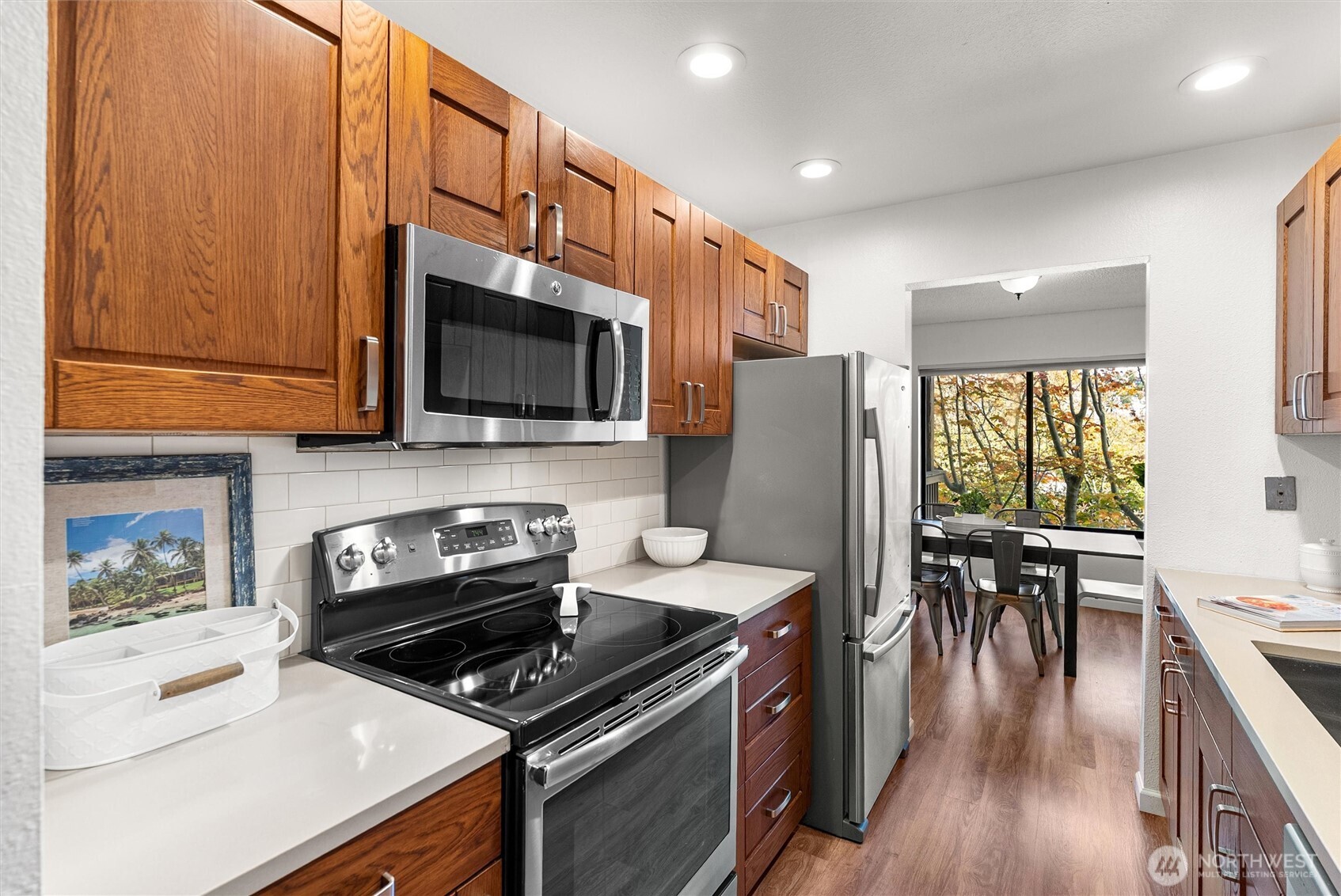 2550 Thorndyke Avenue W 103