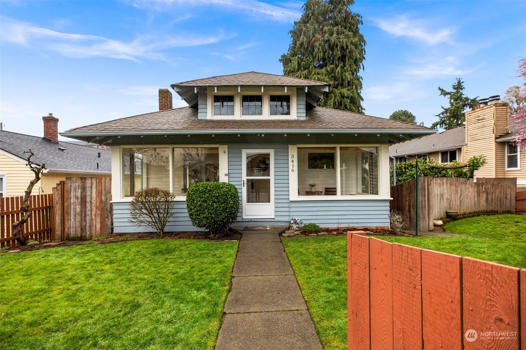 Photo of 3416 Rockefeller Avenue, Everett, WA 98201 (MLS # 2204856)