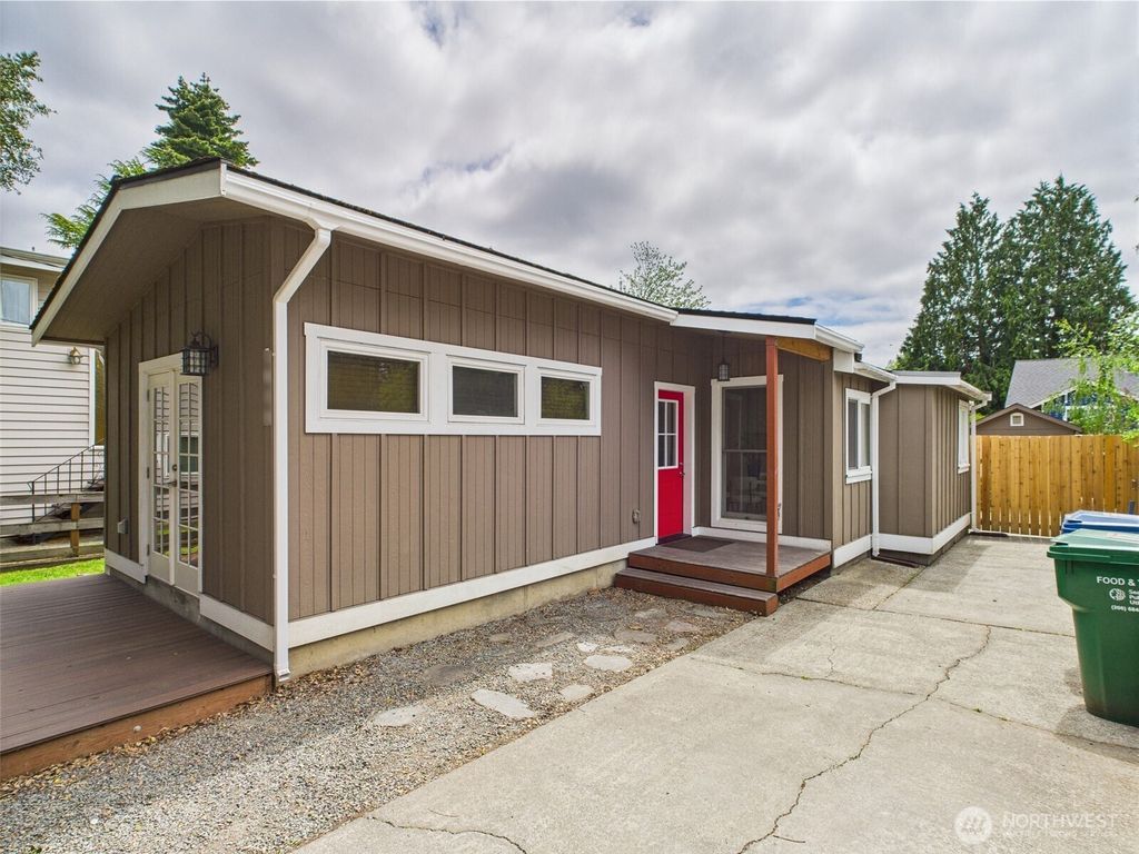 Photo of 5019 SW Hanford Street, Seattle, WA 98116 (MLS # 2376355)
