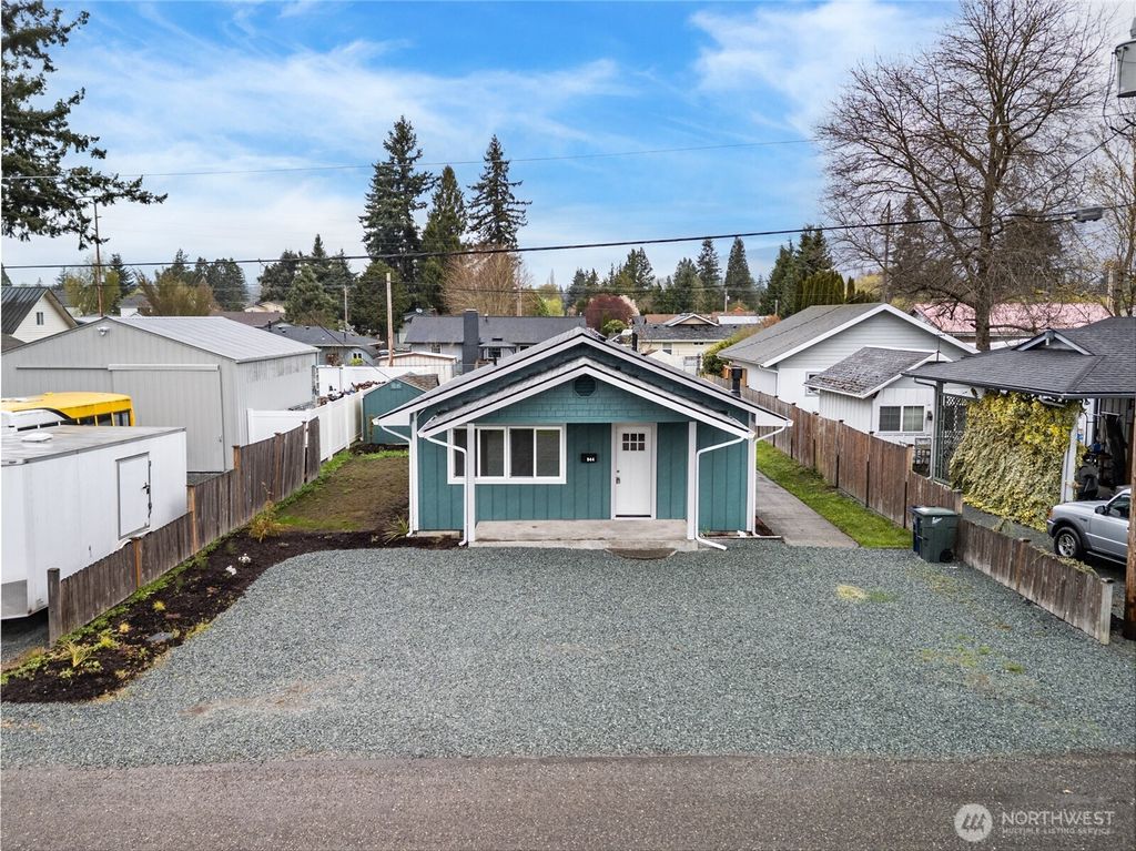 Photo of 944 Fidalgo Street, Sedro Woolley, WA 98284 (MLS # 2507995)