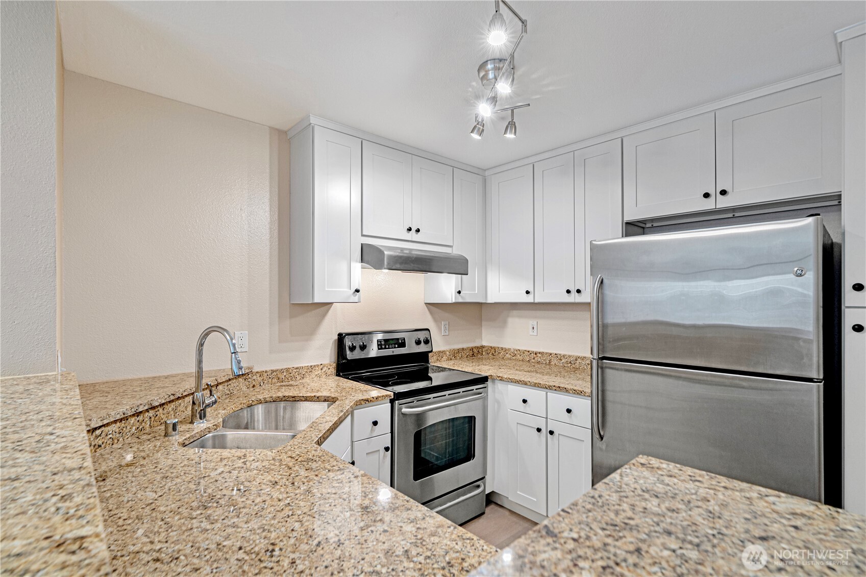 621 5th AVE N 103