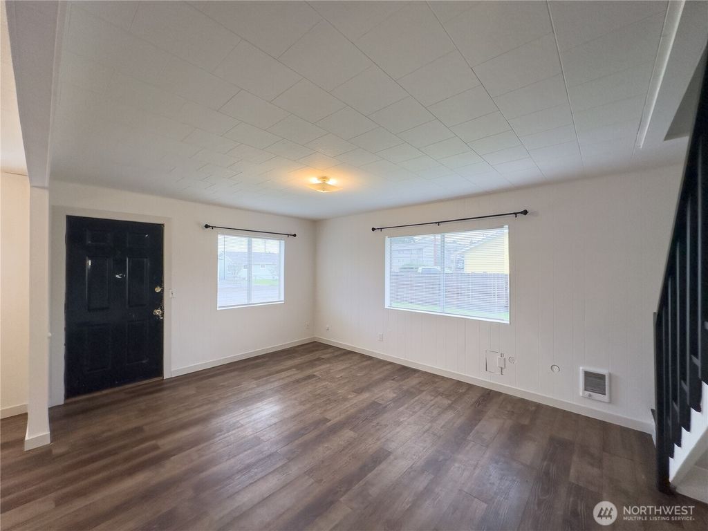 Photo of 1212 W Martin Street, Elma, WA 98541 (MLS # 2466717)