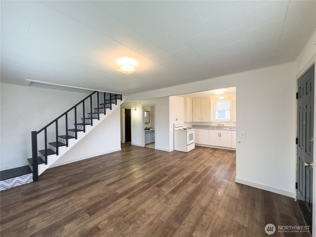 Photo of 1212 W Martin Street, Elma, WA 98541 (MLS # 2466717)