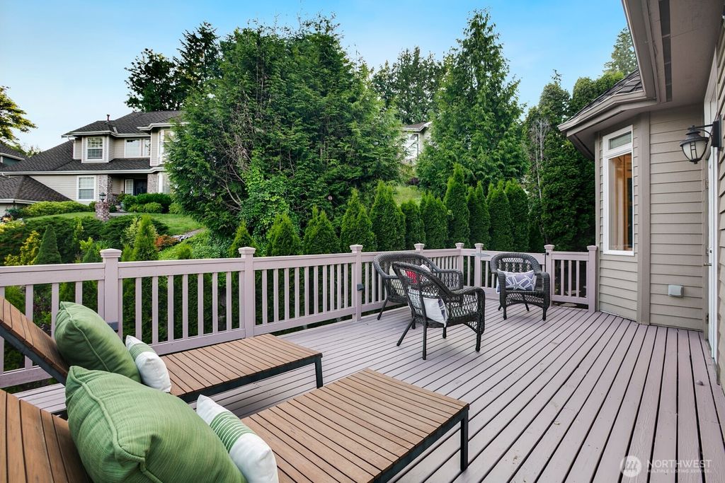 listing image 9366588193125598238