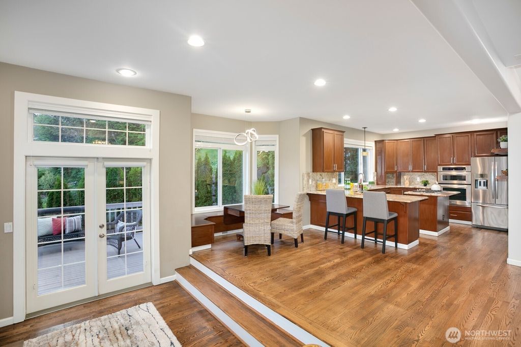 listing image 9360336543085835728