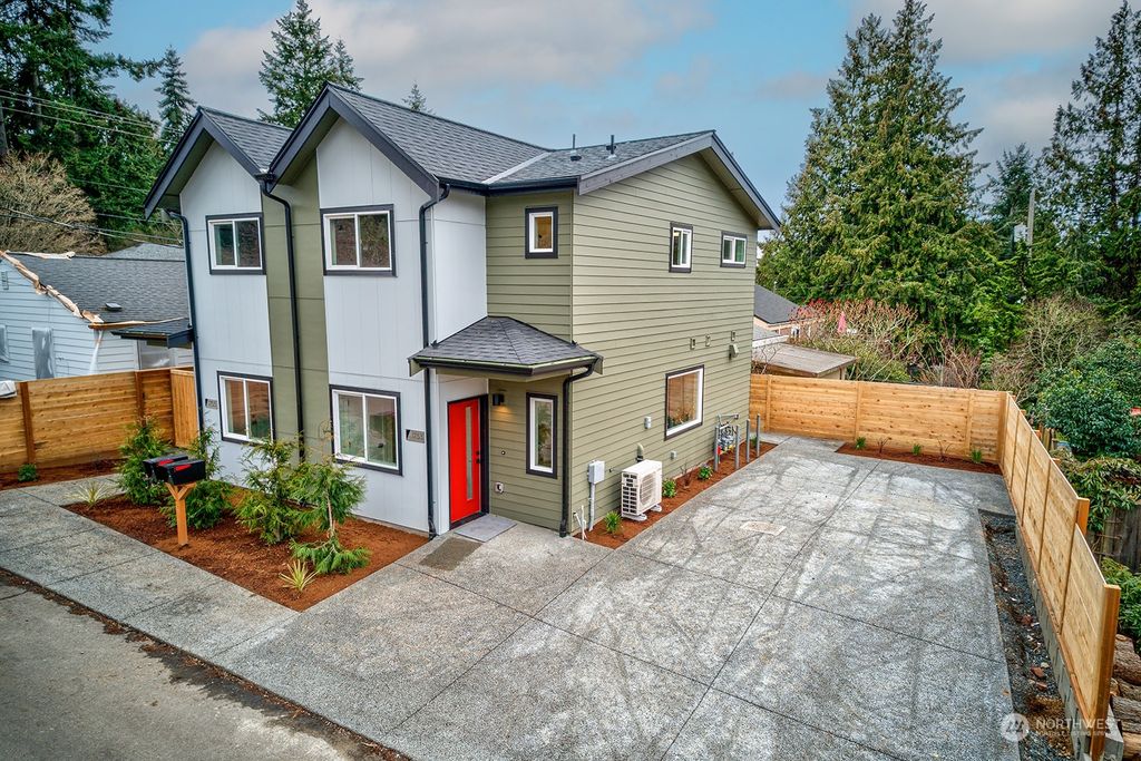 Photo of 1753 NE 105th Street, Seattle, WA 98125 (MLS # 2042599)