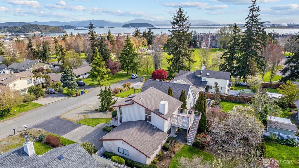 Photo of 1211 31st Street, Anacortes, WA 98221 (MLS # 2486403)