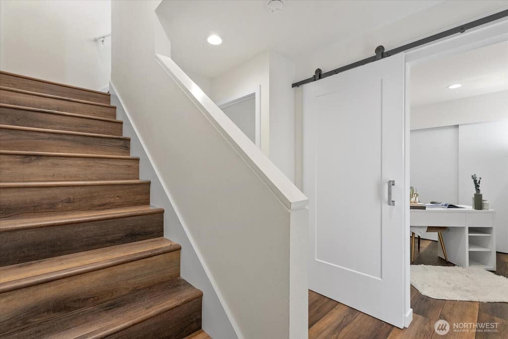 Photo of 513 S Sullivan Street, Seattle, WA 98108 (MLS # 2540171)