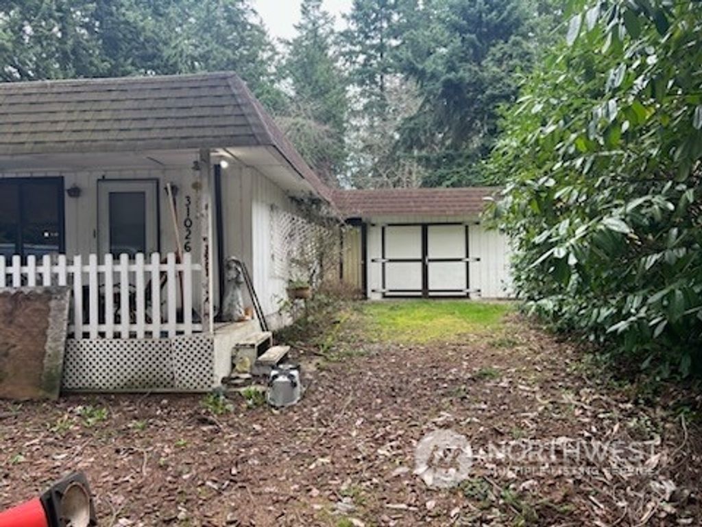 Photo of 31026 20th Avenue S, Federal Way, WA 98003 (MLS # 2201717)