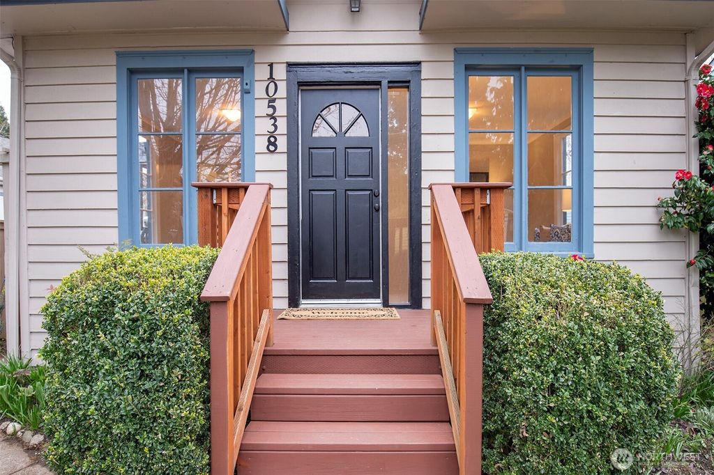 Photo of 10538 Evanston Avenue N, Seattle, WA 98133 (MLS # 2342828)