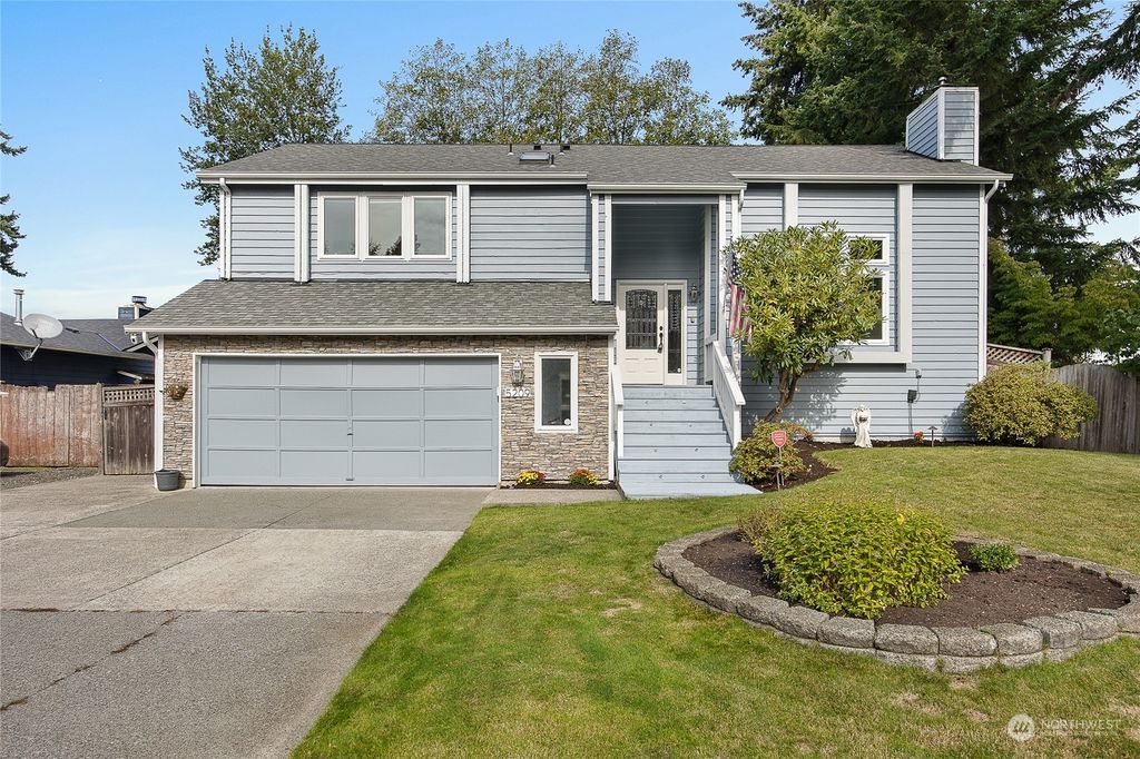 Photo of 5209 120th Place SE, Everett, WA 98208 (MLS # 2272234)