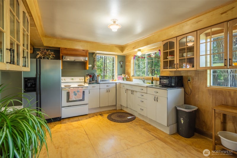 133 Woodhouse Loop