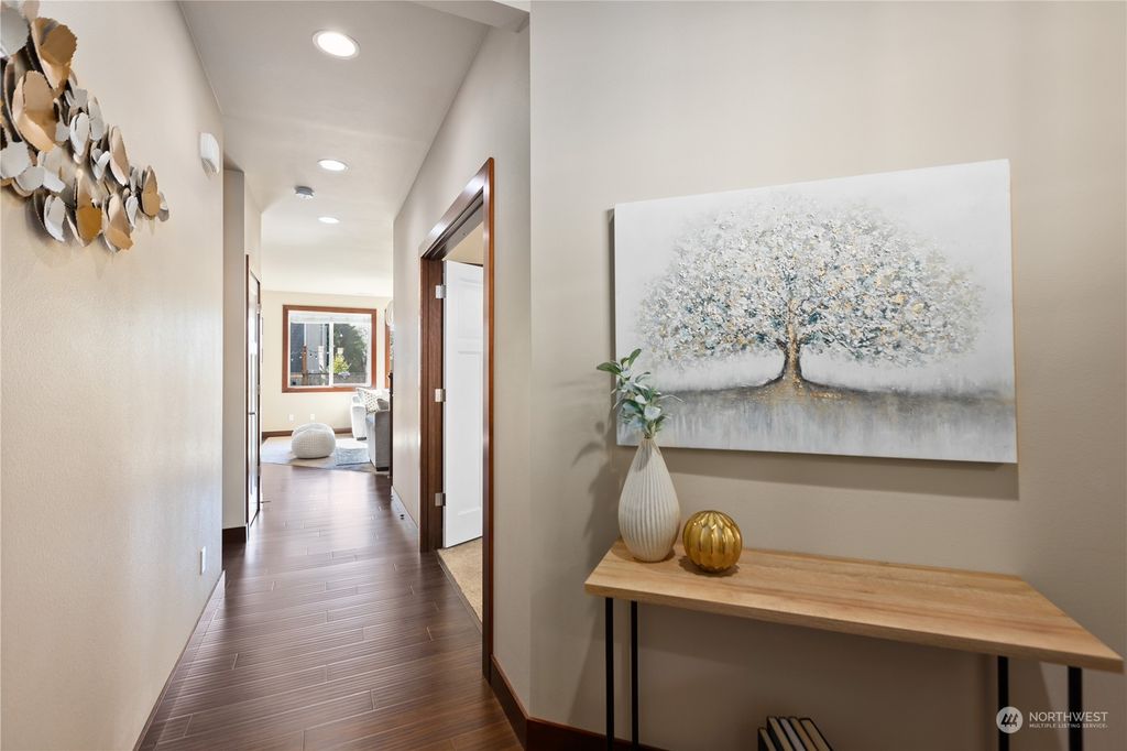 Photo of 14506 11th Place W, Lynnwood, WA 98087 (MLS # 2146098)