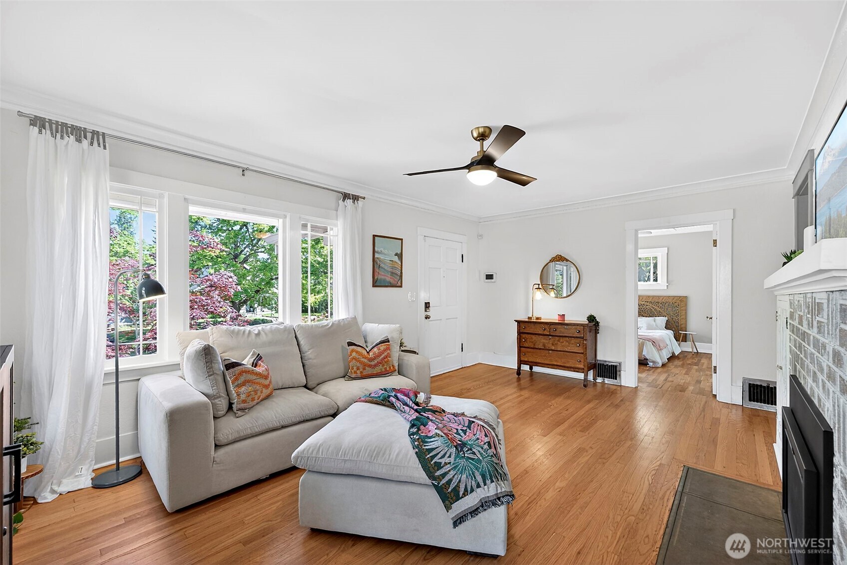 3944 N 30th Street