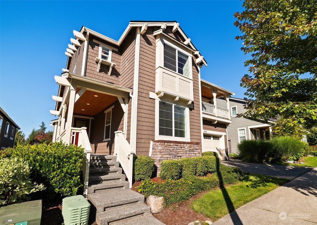Photo of 15760 NE 114th Way, Redmond, WA 98052 (MLS # 2293351)