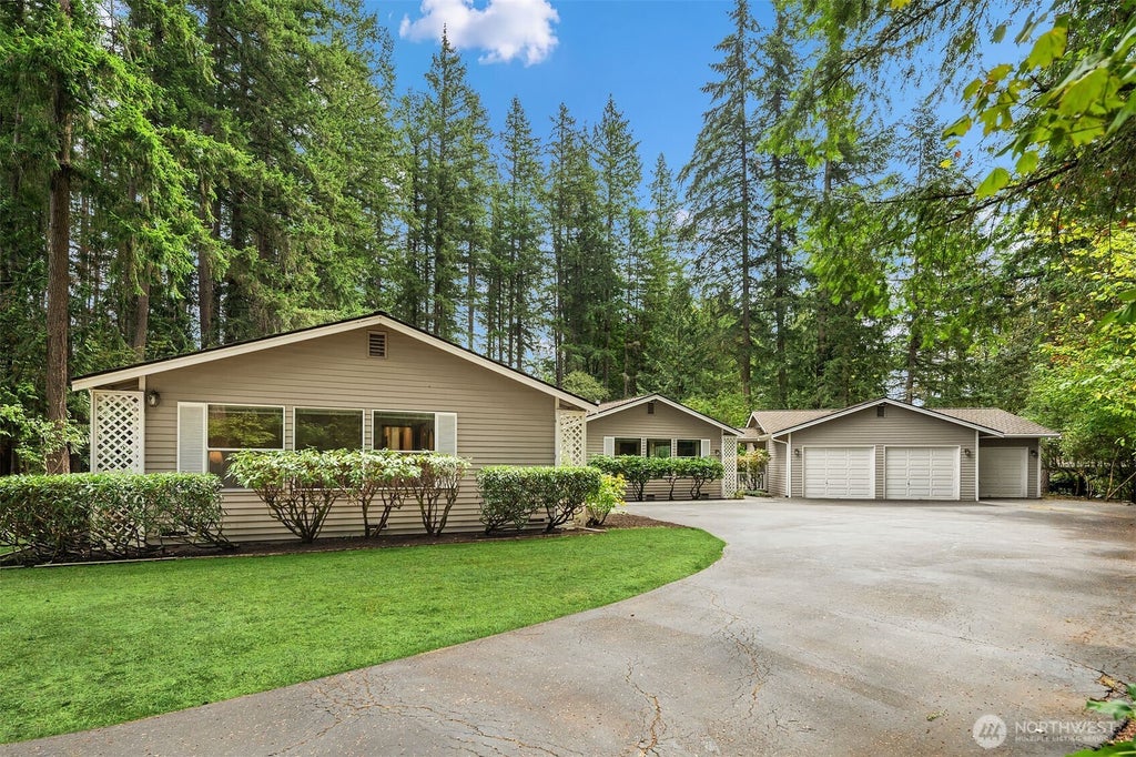 Photo of 15955 Avondale Road NE, Woodinville, WA 98072 (MLS # 2561293)