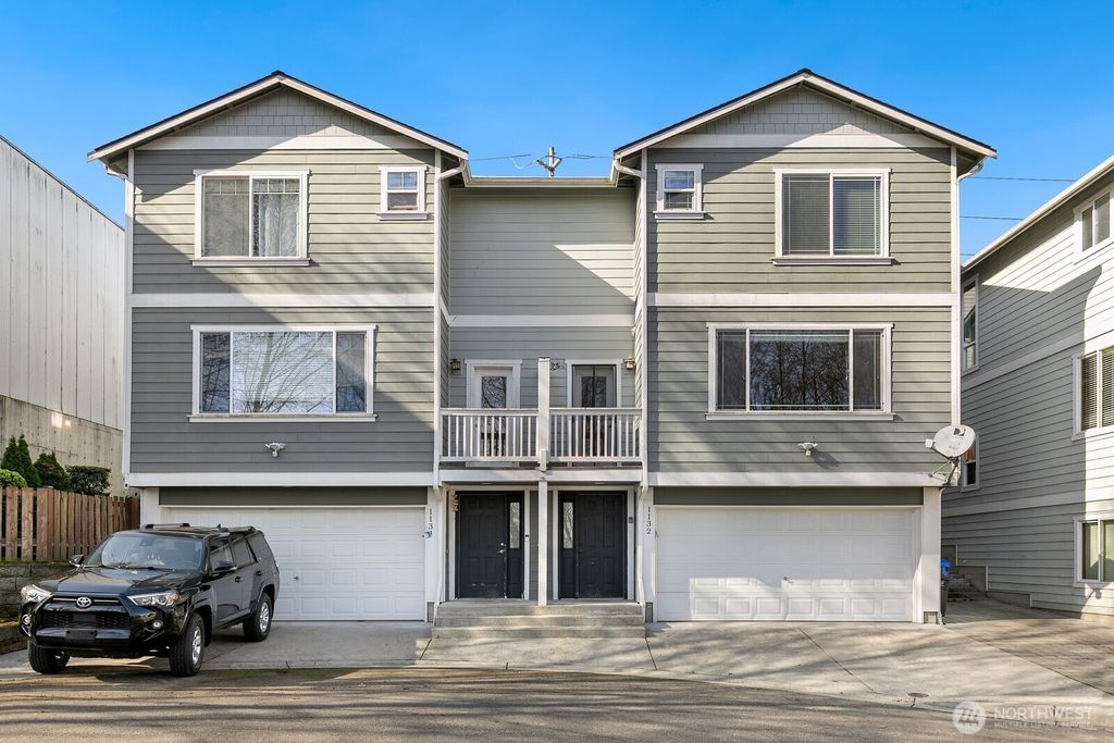 Photo of 1132 Chestnut Court, Everett, WA 98201 (MLS # 2486798)