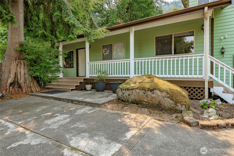 443 Rainbow Drive