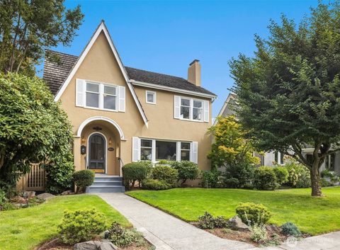 Photo of 3832 48th Avenue NE, Seattle, WA 98105 (MLS # 2442418)