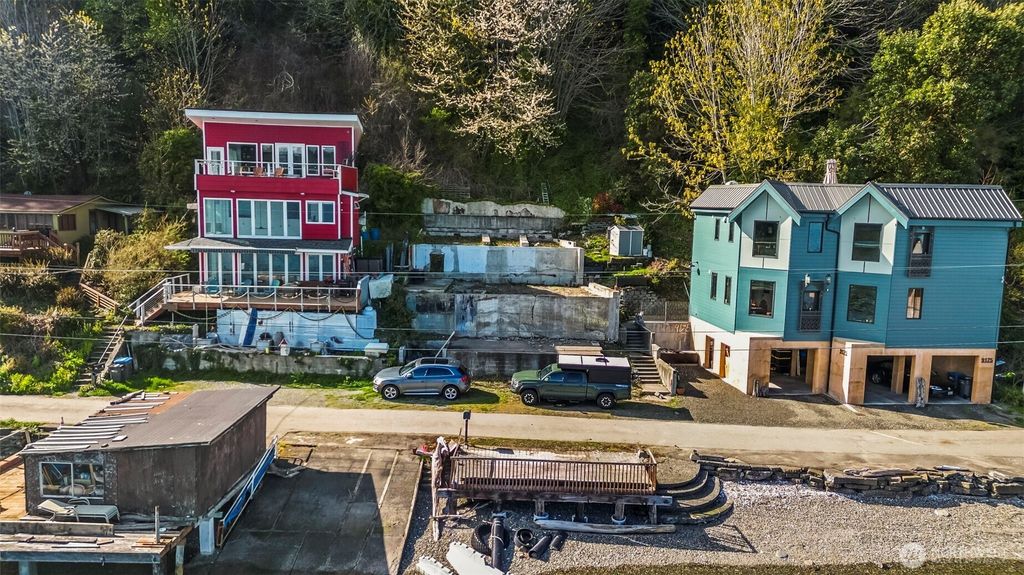 Photo of 9169 SE Fragaria Road, Olalla, WA 98359 (MLS # 2504899)