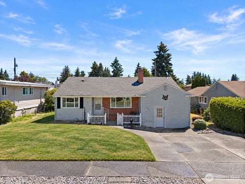 Photo of 1821 N Bennett Street, Tacoma, WA 98406 (MLS # 2551592)