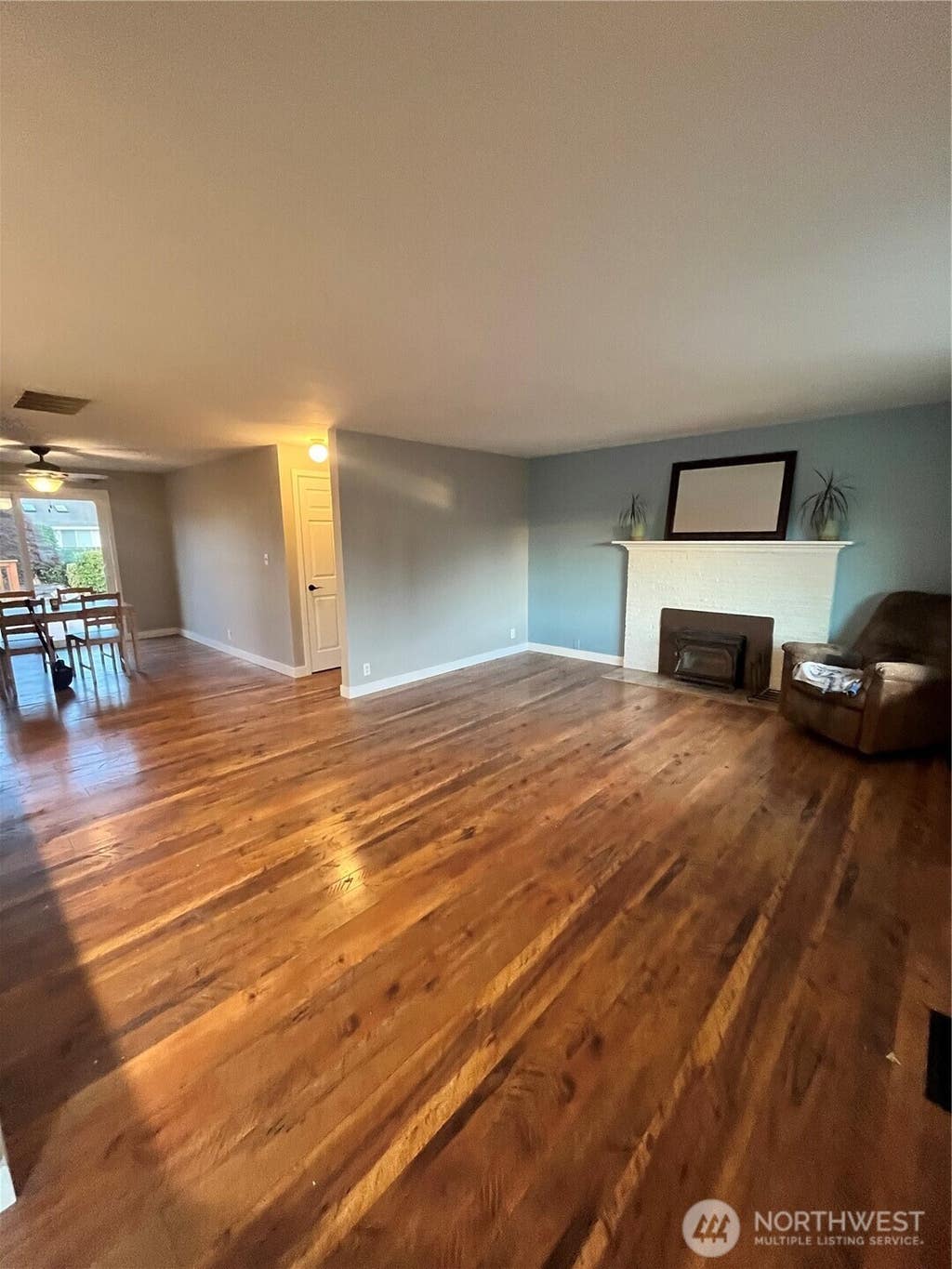 Photo of 1821 N Bennett Street, Tacoma, WA 98406 (MLS # 2551592)