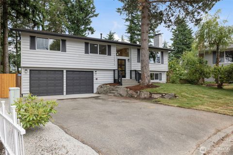 Photo of 12816 SE 185th Place, Renton, WA 98058 (MLS # 2392106)